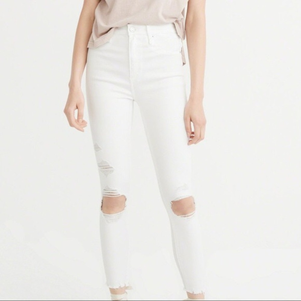 Abercrombie White Jeans🤍